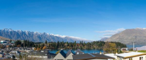Central location spacious house and walk to town 3 minutes, Queenstown